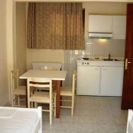 Appart hôtel Villa Miltos *